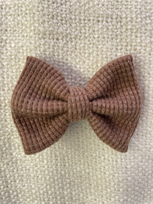 Hazelnut Harmony Bow